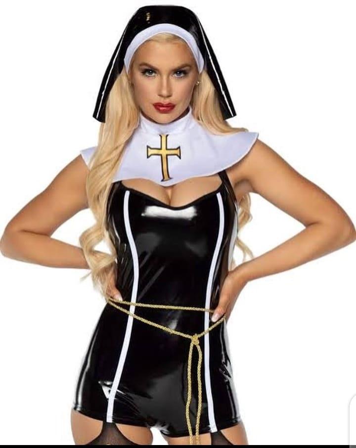 Toyin Lawani nun outfit