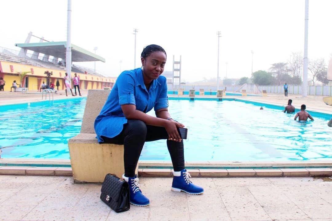 driver pay road sweeper