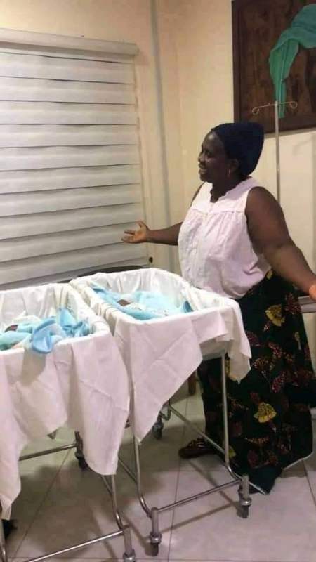 Woman welcomes twins after 18 years of marriage (Photo)