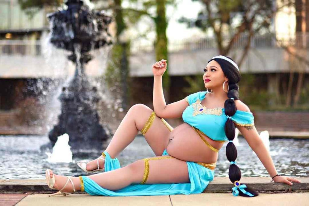 Rosy Meurer announces the birth of her son