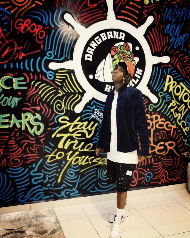 Nigerian Singer Bella Shmurda Shows Off His Diamond Wristwatches And  Earrings In A Recent Post | GalantNaija