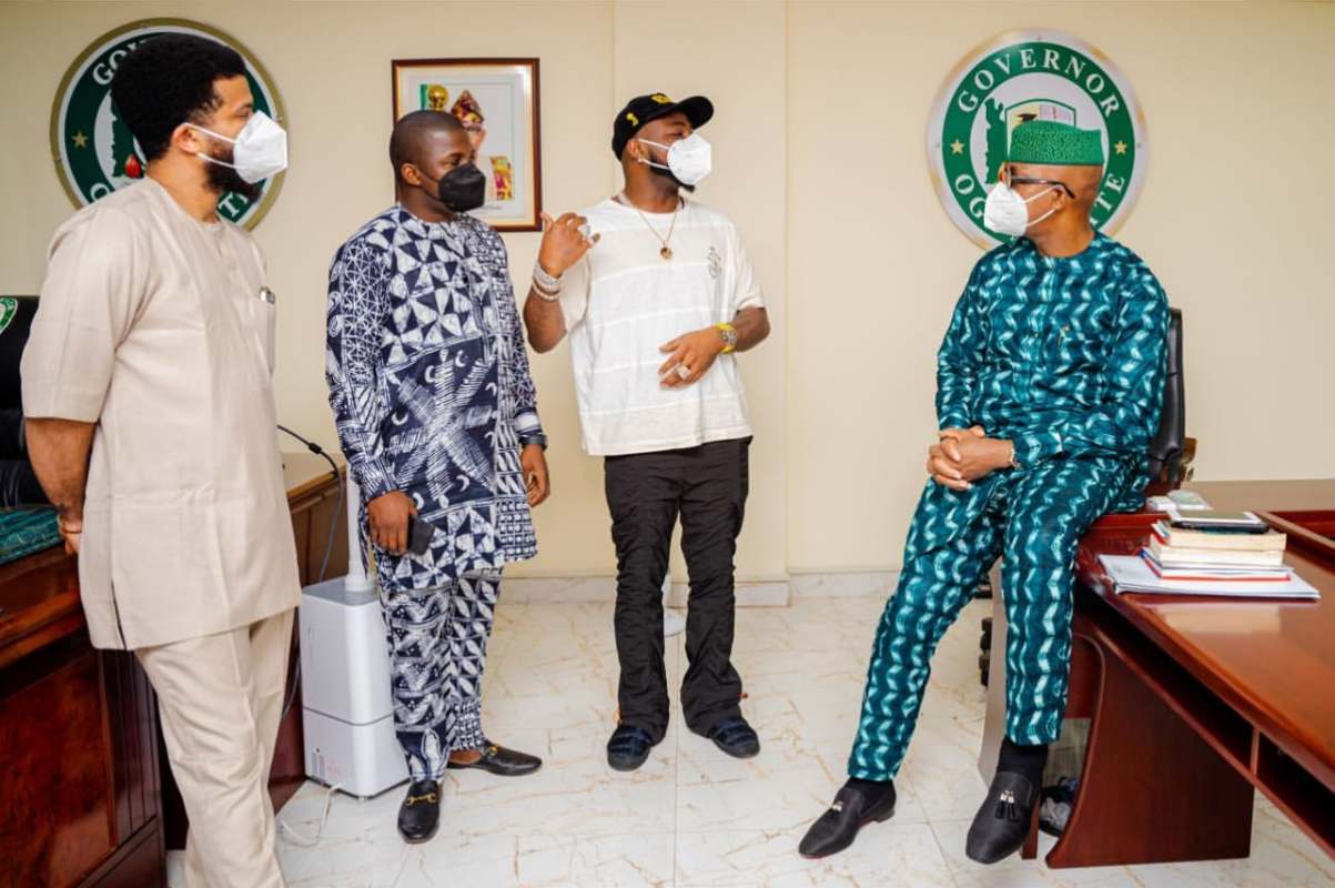 Singer, Davido links up with Ogun State Governor, Dapo Abiodun