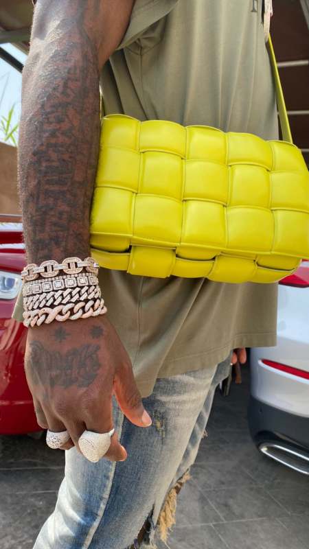 "No be Stefflon's bag be this? Why copy Davido?" - Burna Boy mocked over his new women's handbag