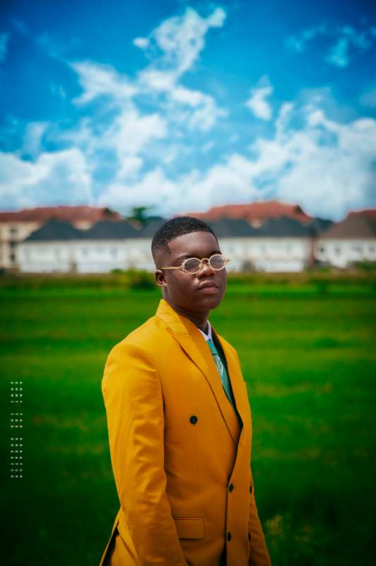 Comedian, The Cute Abiola celebrates birthday with amazing photoshoot