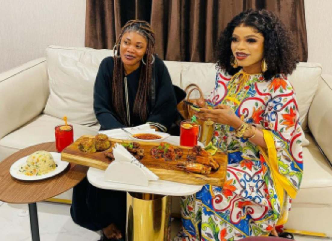 "I shave his chest and wear him pampers" - Oye exposes Bobrisky (Video)