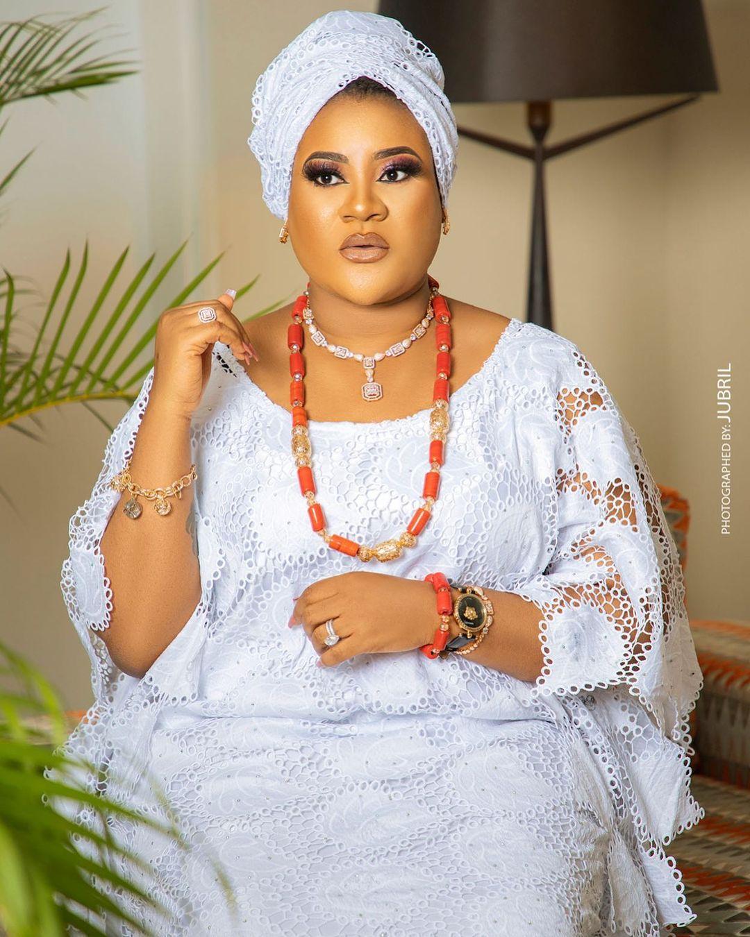 "How many nylon did you see" - Actress Nkechi Blessing shades her colleagues over Davido’s new Rolls Royce