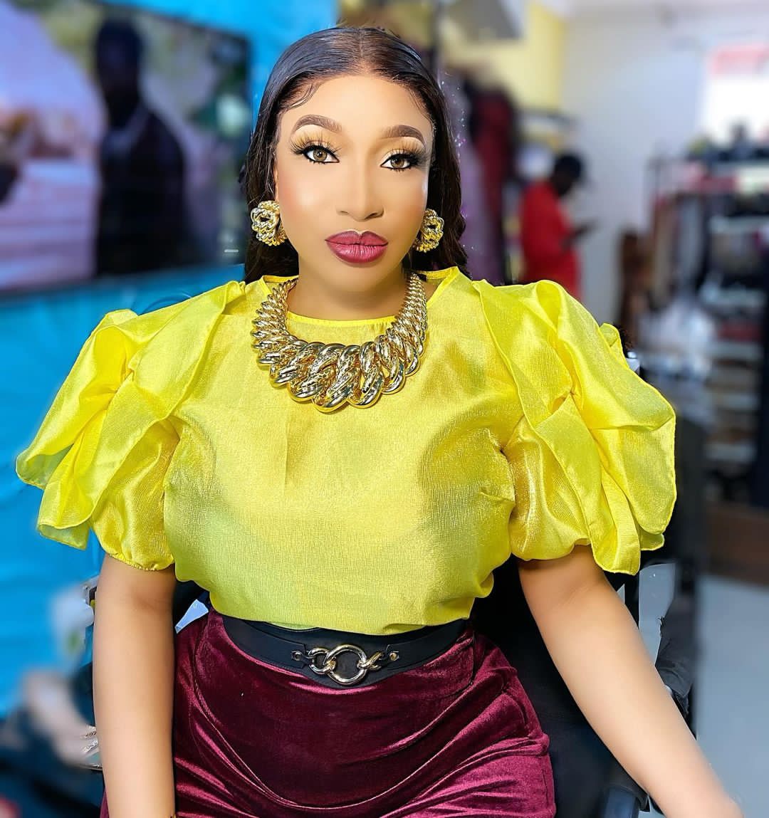 "I'm colour blind, i see colours in shades of grey" - Actress, Tonto Dikeh shares facts about herself