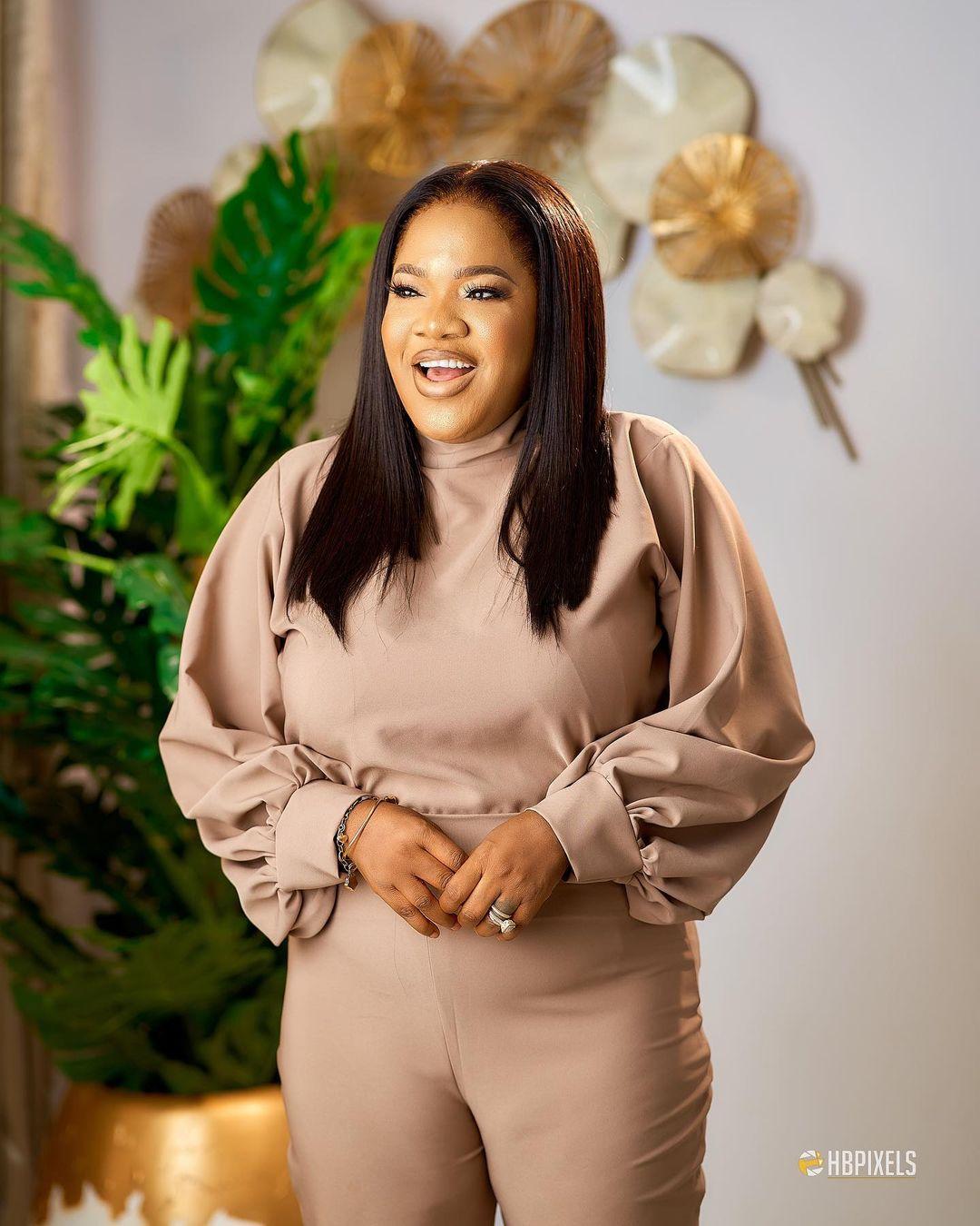 "Nobody should fight for me" - Toyin Abraham slam fans hurling insults at Lizzy Anjorin