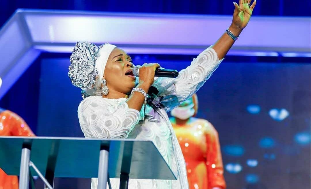 tope alabi