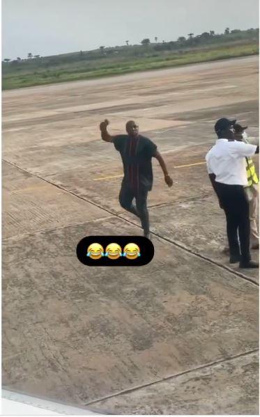 Davido Isreal DMW airport 