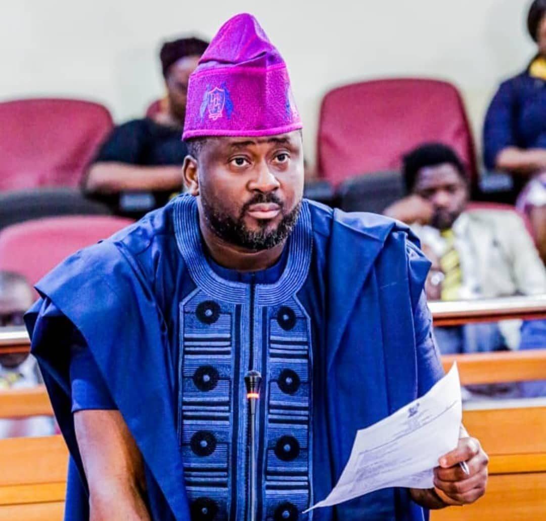 Desmond Elliot Twitter ban