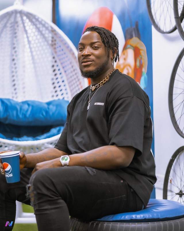 "I'm a moving train; I'll crush you" - Peruzzi reacts after being called out for walking out on fans (Video)