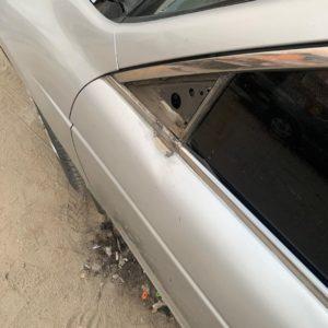 Man in shock over the note he found on his car's windscreen after his side-mirror was knocked off