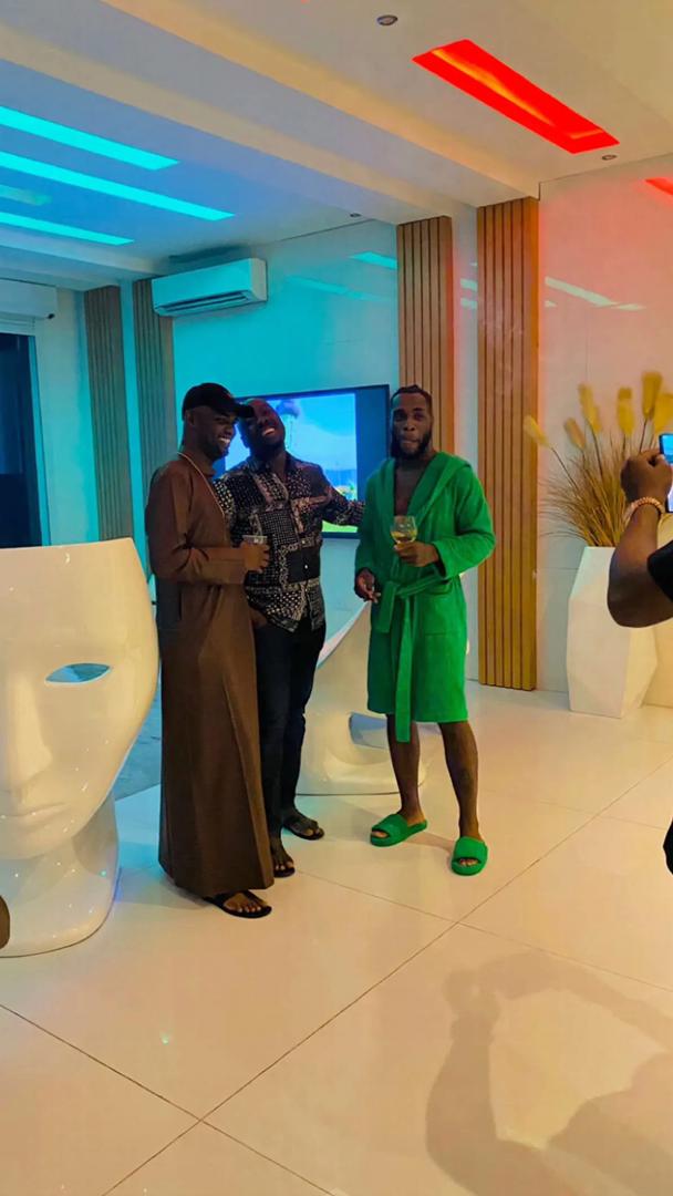 Billionaires, Obi Cubana & Jowizaza pay surprise visit to Burna Boy (Video)