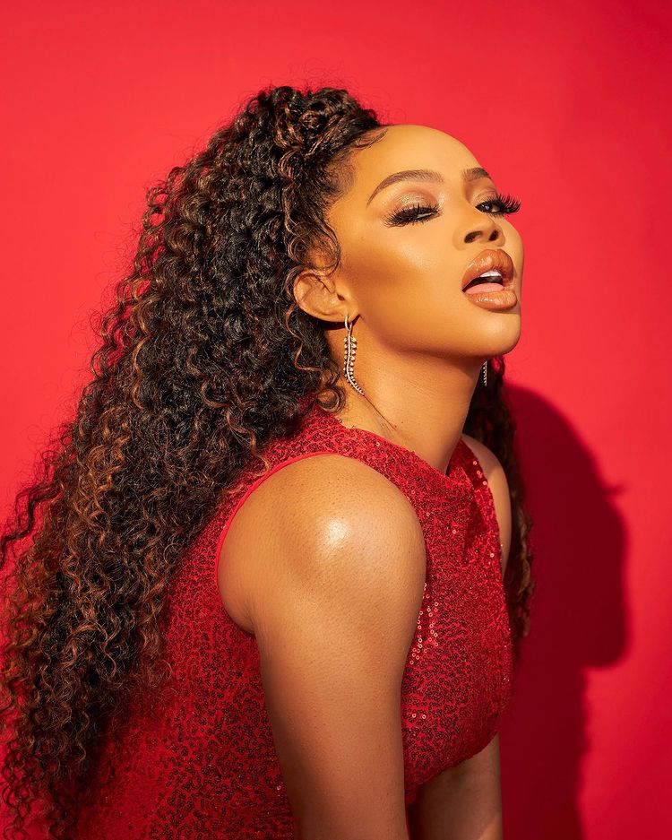 Popular presenter, Toke Makinwa highlights the reasons handsome men go for a category of women who do not match their fineness.