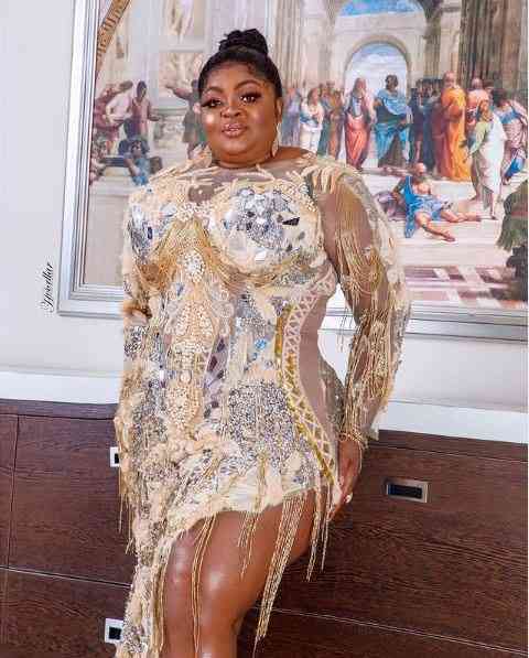 Eniola Badmus Cash gift Funke Akindele