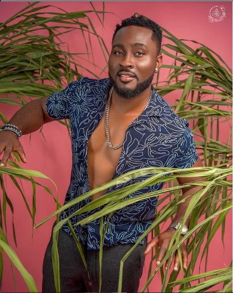 Nini Saga Pere Defending Maria