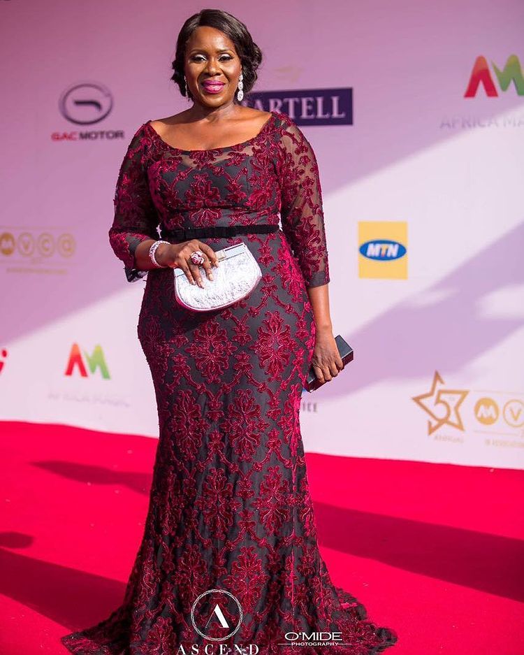 Veteran Actress, Joke Silva recounts how she was chased by market women in Lagos