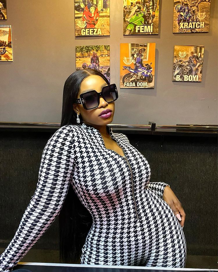 Reality star, Pere Egbi showers praises on Jackie B, states condition stopping him from asking her out (Video)