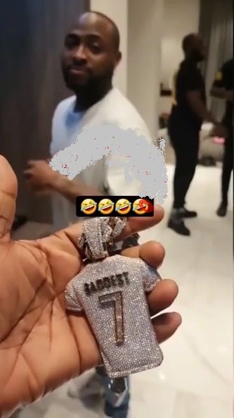 "My oga no do fake" - Isreal DMW hails boss, Davido while flaunting diamond pendant (Video)