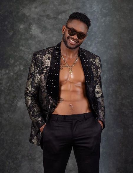 Cross Snapchat Video Shower