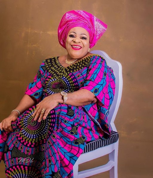 Nkechi Blessing passed out at late mum burial video