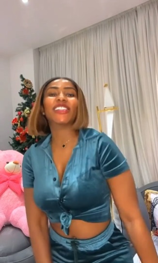 “What have you done to your face?” - Mercy Eke's cheekbone sparks reactions (Video)