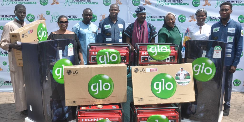 Winners ecstatic as they receive Glo Joy Unlimited Extravaganza prizes