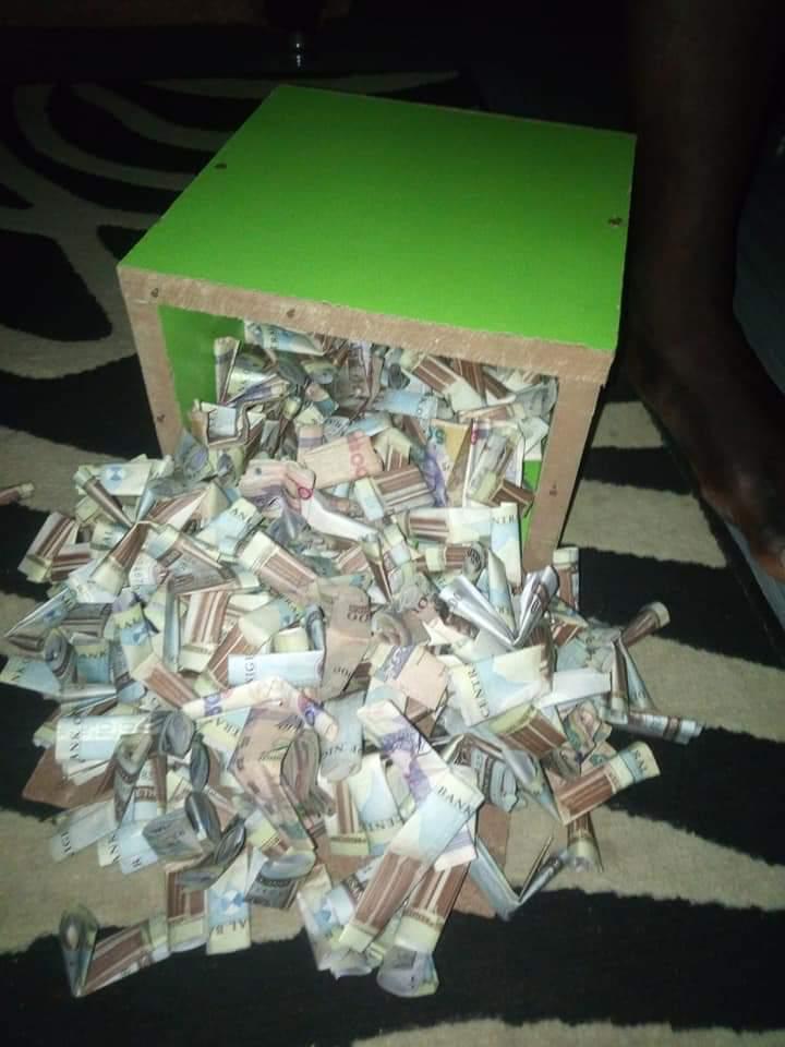 Lady shows off alleged N5.3M savings accumulated in 10 months
