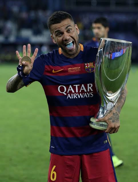 Dani Alves completes sensational Barcelona return