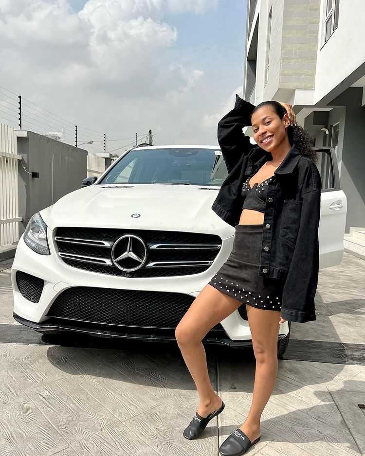 Nini Singh acquires brand new Mercedes Benz (Video)