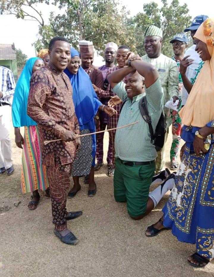 Moment Man Appears In School Uniform, Donates Bags, Drums To Schoolchildren [Photos]
