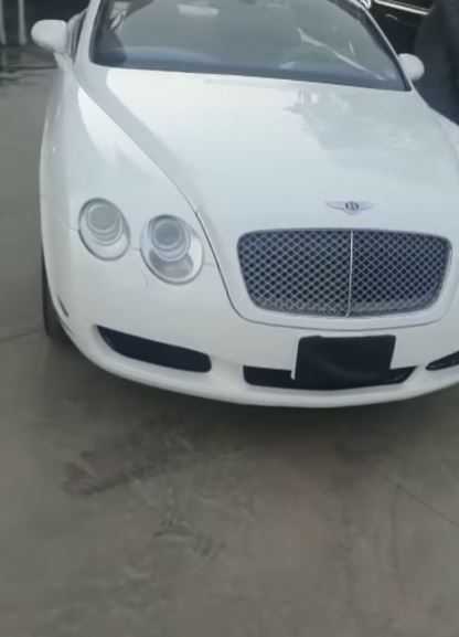 Tonto Dikeh allegedly splashes millions of naira to acquire convertible Bentley car (Video)