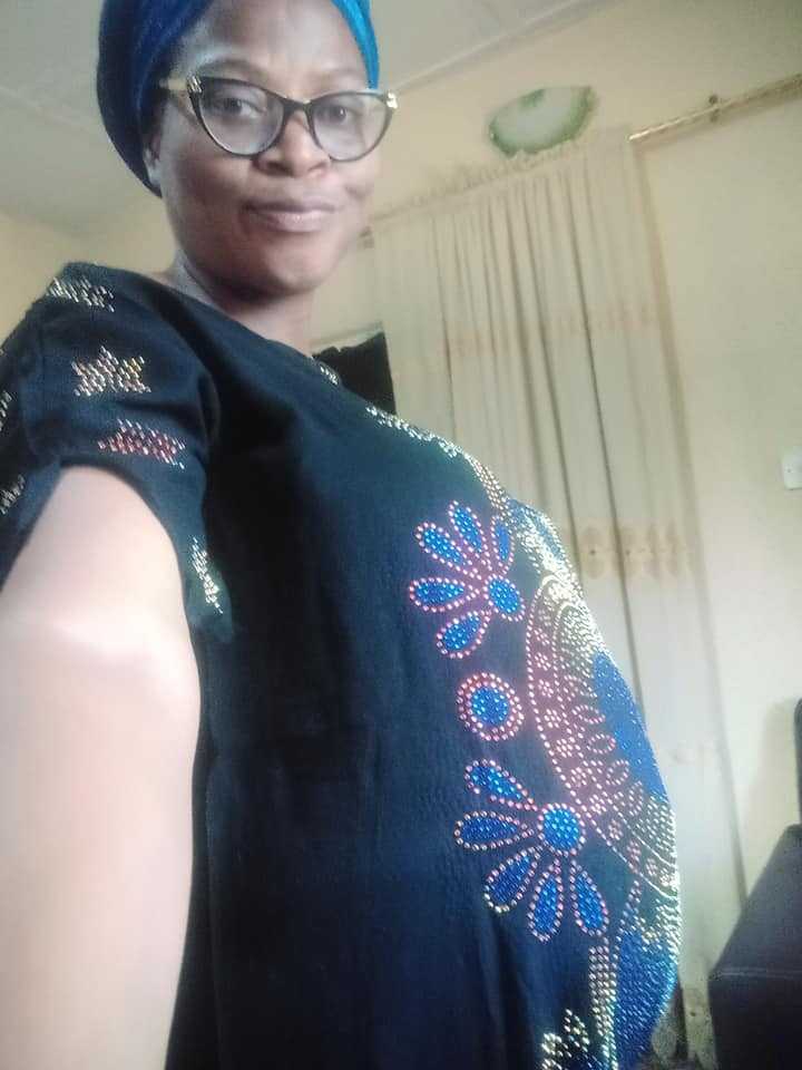 Twins woman 18 years 