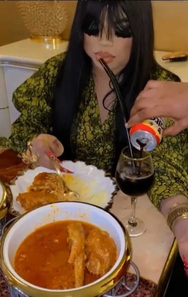 "Looking like Micheal Jackson this morning" - Bobrisky mocked over new look (Video)