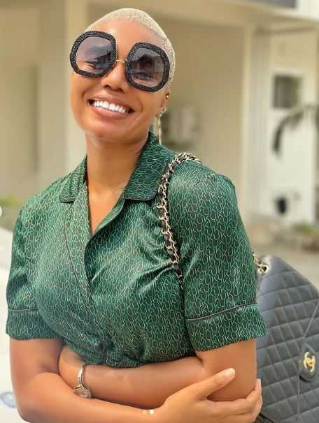 Nancy ISime lover Car