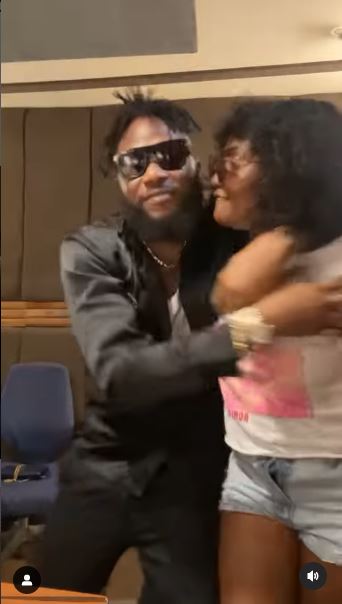 Simi dremo dance Adekunle