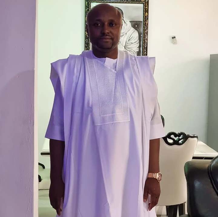 Isreal DMW exchange punches with airport official over N1500 (Video)