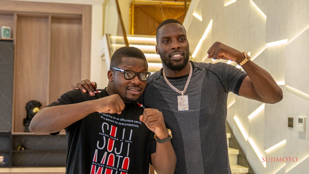 NIGERIAN’S WBO CRUISERWEIGHT ATHLETE, LAWRENCE OKOLIE KNOCKS OUT LUXURY