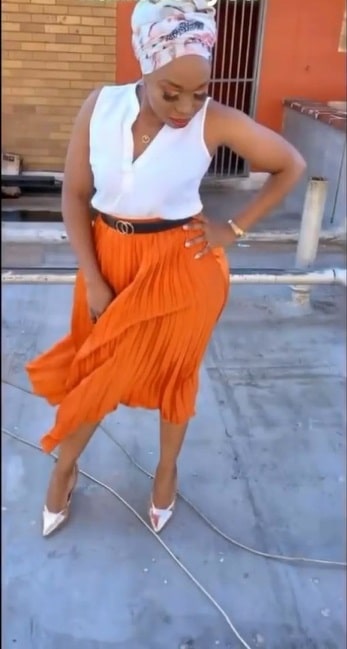 "Pregnancy will humble you" - Lady says as she shares transformation photos (Video)