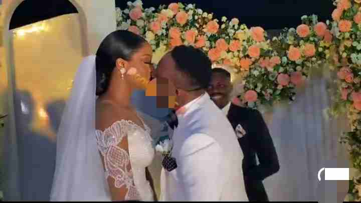 Beautiful moments from Funnybone's Church wedding (Videos)