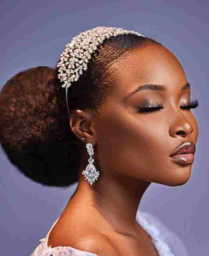 #BBNaija: Beauty confronts Ilebaye after Saturday night party, yanks off her wig (Video)