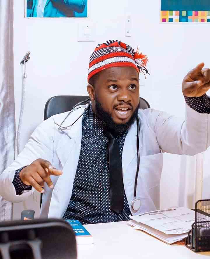 "Even camel no get this kind toe" - Sabinus ridicules Bobrisky for flaunting her 'fresh' leg online