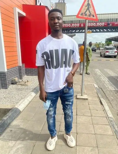 "She left cos we were street hawkers" - Former purewater seller, Jeremiah Ekuma melts hearts as he jumps on TikTok trend (Video)