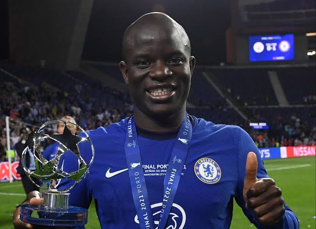 N'Golo Kante returns to Chelsea training