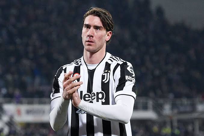 Dusan Vlahovic debunks Juventus departure 