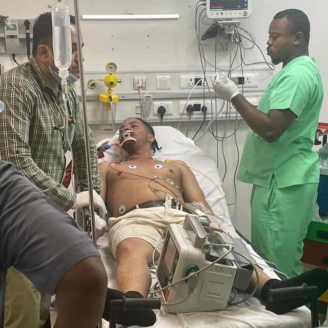 Tobi Bakre calls for donation amidst Rico Swavey's critical state