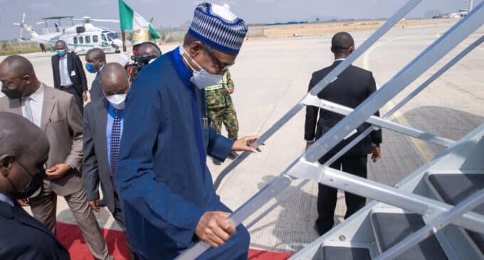 Buhari leaves for medical checkup in London