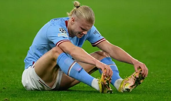 Erling Haaland left out of Manchester City's starting lineup against Leicester after picking up an injury