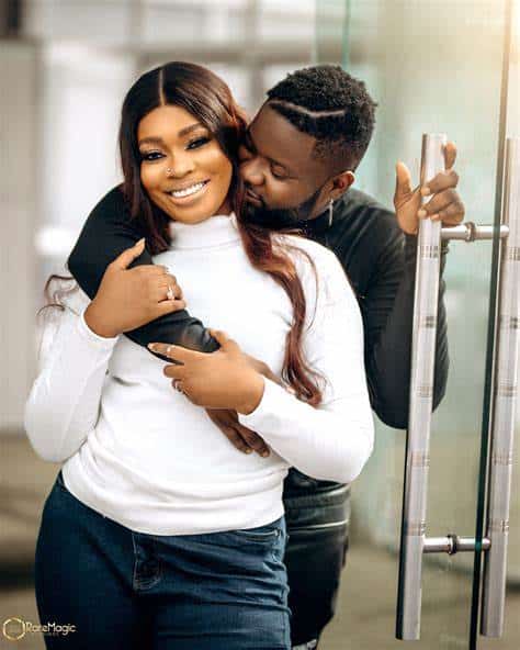I’ll miss playing with your cheeks - Skales' wife finally reacts to her mother-in-law's death